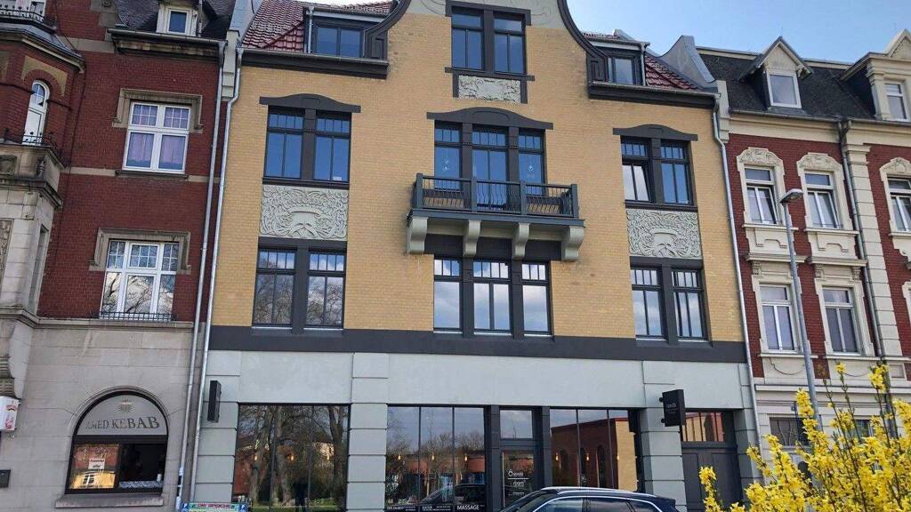 Praxis zur Miete provisionsfrei 1.380 € 155 m² Bürofläche Friedrich Ebert Strasse Eisenberg 07607