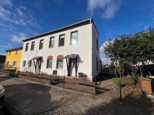 Mehrfamilienhaus zum Kauf 249.000 € 6,5 Zimmer 169,7 m² 729 m² Grundstück Britz 16230