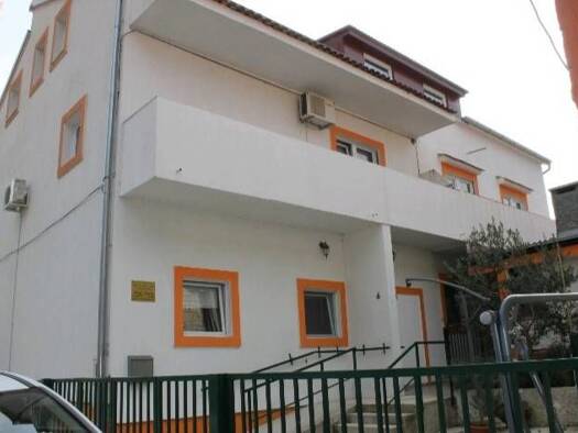 Haus zum Kauf 540.000 € 13 Zimmer 400 m² Obrovac