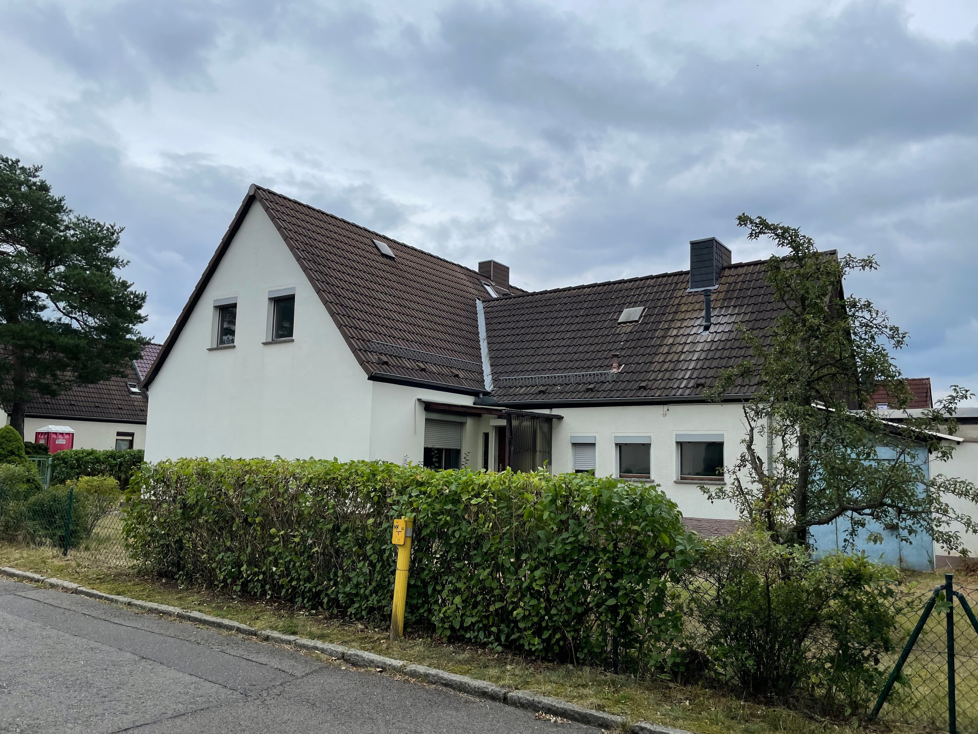 Haus zum Kauf provisionsfrei 136.950 € 3 Zimmer 91,3 m²<br/>Wohnfläche 1.000 m²<br/>Grundstück Str. der Jugend 27 Schwarzheide 01987