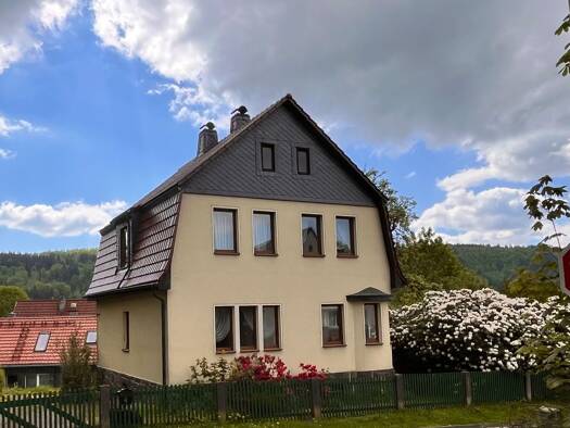 Einfamilienhaus zum Kauf provisionsfrei 335.000 € 6 Zimmer 130 m² 2.453 m² Grundstück frei ab sofort Zella-Mehlis 98544