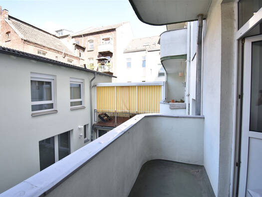 Wohnung zur Miete 700 € 2 Zimmer 58 m² Geschoss 1/2 frei ab sofort Corneliusstraße 61 Friedrichstadt Düsseldorf 40215