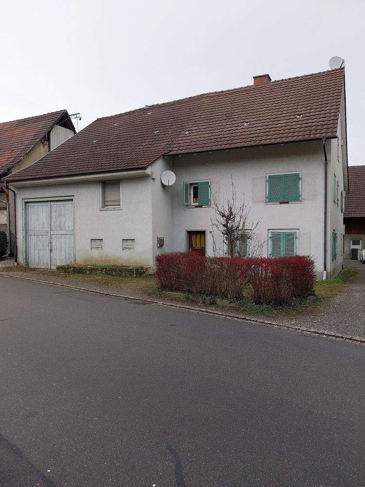 VERKAUF - Einfamilienhaus mit 2000 m² großem Grundstück in Bohlingen