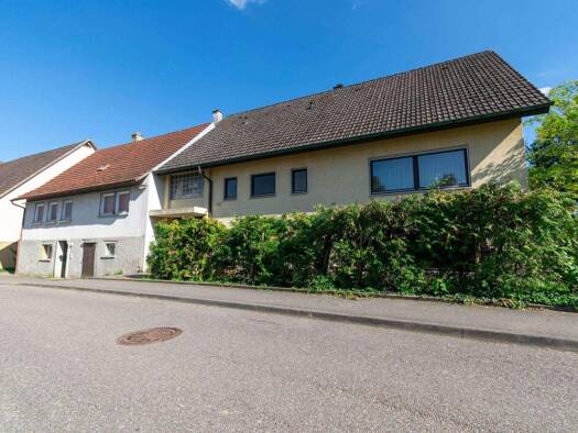 Einfamilienhaus zum Kauf 330.000 € 9 Zimmer 196 m² 843 m² Grundstück Lampoldshausen Hardthausen am Kocher 74239
