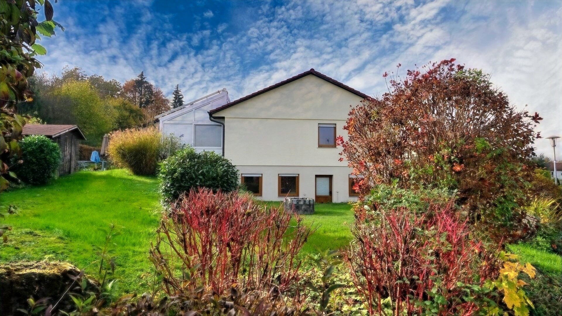 Einfamilienhaus zum Kauf 459.000 € 5,5 Zimmer 127 m²<br/>Wohnfläche 653 m²<br/>Grundstück Randegg Gottmadingen 78244