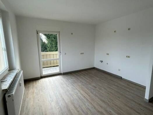 Wohnung zur Miete 320 € 2 Zimmer 58 m² 1. Geschoss frei ab sofort Lessingstraße 2 Greiz Greiz 07973