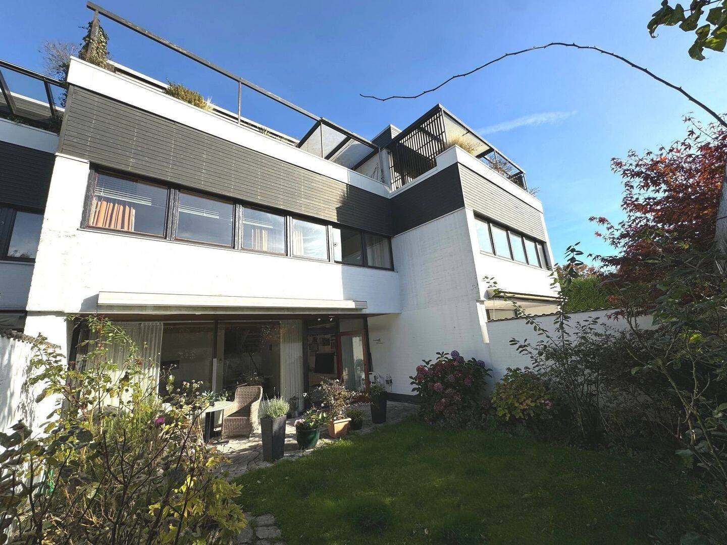 Property thumbnail 3