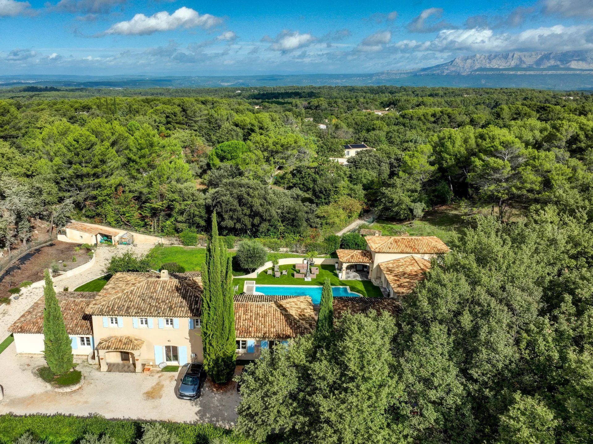 Einfamilienhaus zum Kauf 2.100.000 € 10 Zimmer 360 m²<br/>Wohnfläche 8.000 m²<br/>Grundstück Grand Sud- Aix la Duranne AIX EN PROVENCE 13100