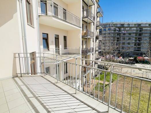 Wohnung zum Kauf provisionsfrei 278.000 € 3 Zimmer 91,4 m² 2. Geschoss frei ab sofort Rosa-Luxemburg-Straße 48 Neustadt-Neuschönefeld Leipzig 04315