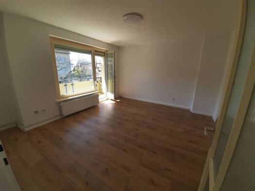 Wohnung zur Miete 650 € 1 Zimmer 34 m² Geschoss 2/4 frei ab sofort Hanauer Landstraße 515a Fechenheim Frankfurt am Main 60386