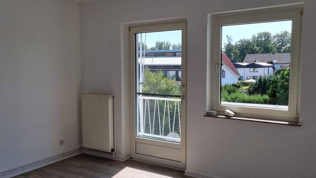 Wohnung zur Miete 595 € 3 Zimmer 64 m² frei ab sofort Lage 32791