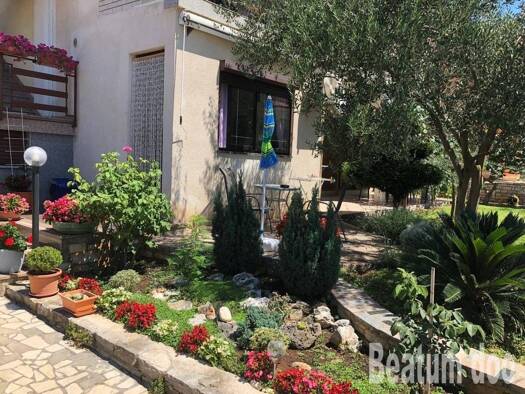 Einfamilienhaus zum Kauf 630.000 € 5 Zimmer 296 m² 600 m² Grundstück Novigrad 52466