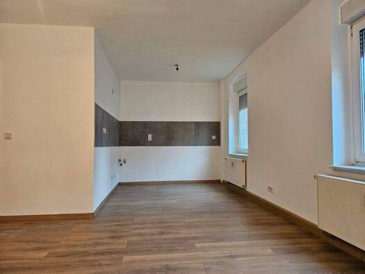 Wohnung zur Miete 960 € 5 Zimmer 112,5 m² Geschoss EG/2 frei ab sofort Waisenhausstraße 17 Welzow Welzow 03119