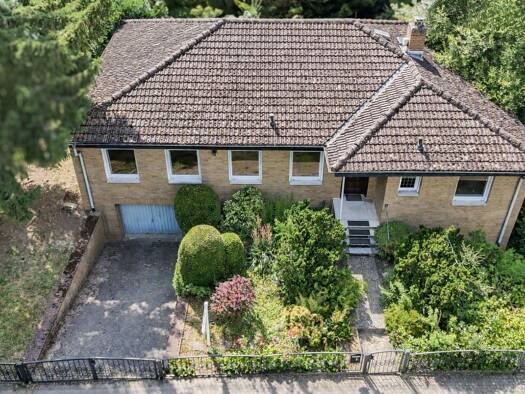 Einfamilienhaus zum Kauf 980.000 € 5,5 Zimmer 137,1 m² 686 m² Grundstück Bierstadt Bierstadt 65191