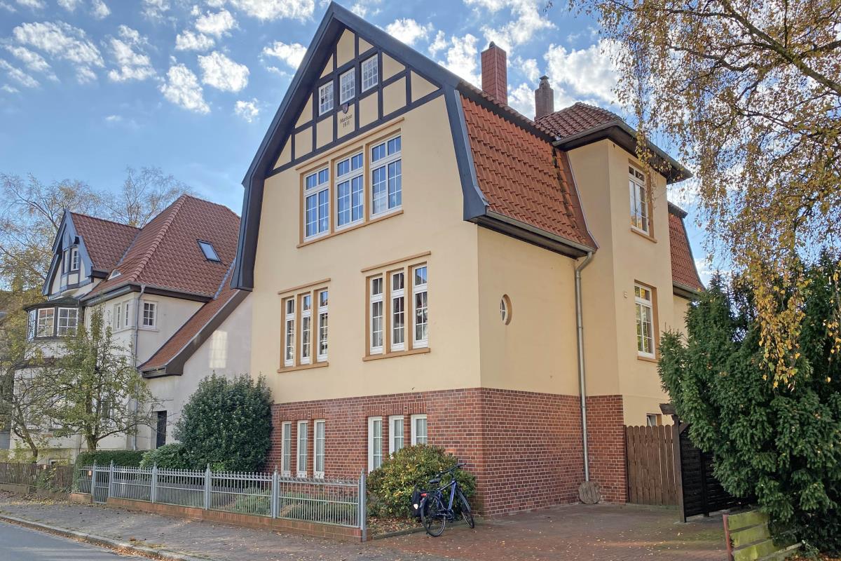 Einfamilienhaus zum Kauf 750.000 € 10 Zimmer 241 m²<br/>Wohnfläche 712 m²<br/>Grundstück Röwekamp Oldenburg 26121