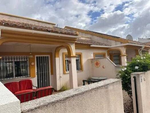 Reihenhaus zum Kauf 134.500 € 2 Zimmer 57 m² Cl Jose Garcia Hurtado, 5 Daya Nueva 03159