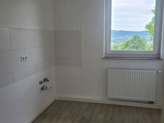 Wohnung zur Miete 470 € 4 Zimmer 69,5 m² 2. Geschoss Ulmenweg 8 Eschwege 37269