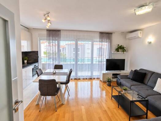 Wohnung zum Kauf - Erstbezug 459.000 € 2 Zimmer 73 m² 2. Geschoss Podstrana 21312