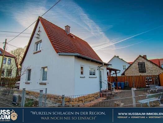 Einfamilienhaus zum Kauf 112.000 € 3 Zimmer 71,2 m² 216 m² Grundstück Am Roten Berg 1 Saalfeld Saalfeld 07318