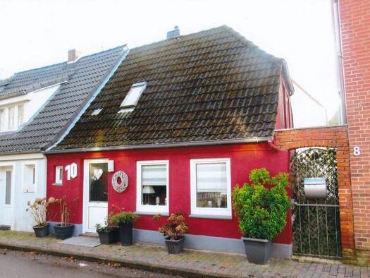 Stadthaus zum Kauf als Kapitalanlage geeignet 115.000 € 2 Zimmer 52 m² 85 m² Grundstück Husum 25813