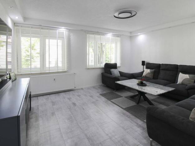 Wohnung zum Kauf 200.000 € 5 Zimmer 103 m² 1. Geschoss Fahrn Duisburg 47169