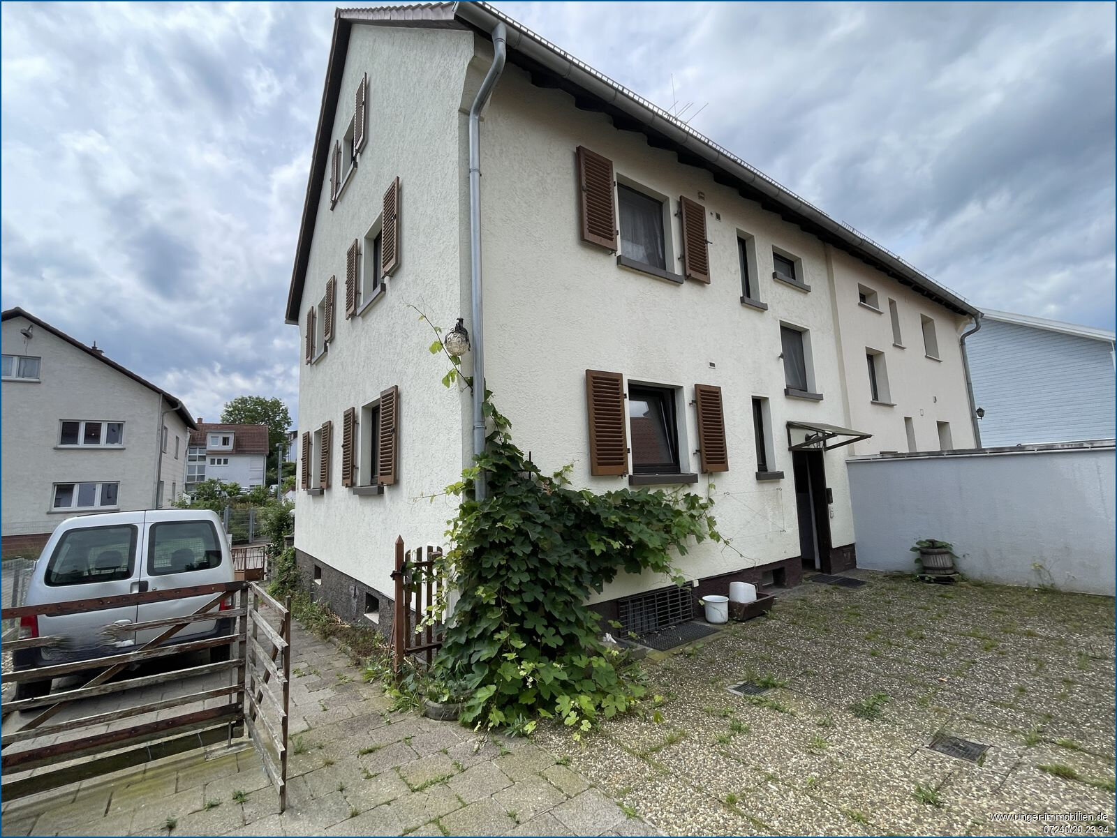 Doppelhaushälfte zum Kauf provisionsfrei 298.000 € 6 Zimmer 120 m²<br/>Wohnfläche 300 m²<br/>Grundstück Jöhlingen Walzbachtal / Jöhlingen 75045