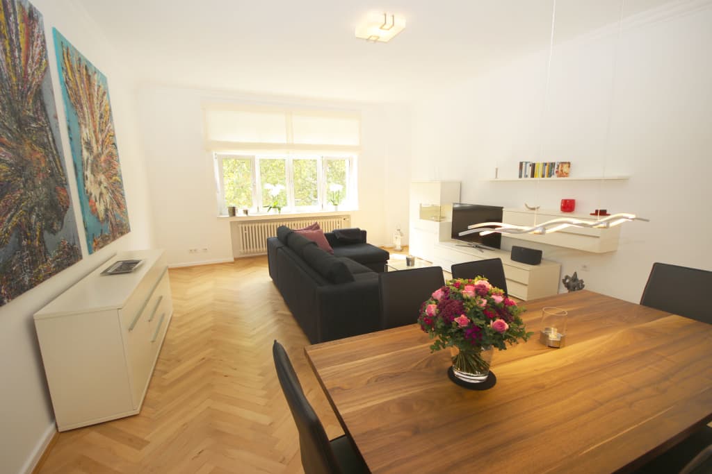 Wohnung zur Miete Wohnen auf Zeit 2.500 € 2 Zimmer 74 m²<br/>Wohnfläche 01.07.2025<br/>Verfügbarkeit Lindemannstraße Düsseltal Düsseldorf 40237