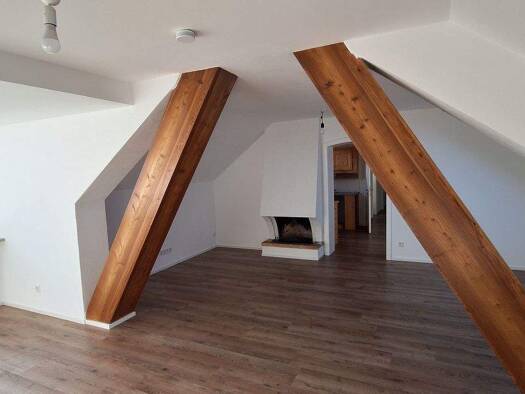 Wohnung zur Miete 1.990 € 5 Zimmer 150 m² 2. Geschoss frei ab sofort Ismaning 85737