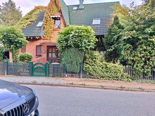 Einfamilienhaus zum Kauf provisionsfrei 900.000 € 5 Zimmer 175 m² 450 m² Grundstück Eidelstedt Eimsbüttel 22523