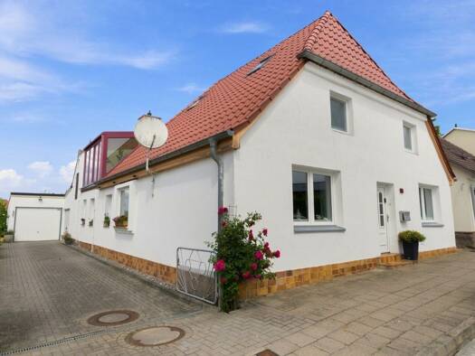 Einfamilienhaus zum Kauf provisionsfrei 295.000 € 6 Zimmer 159,4 m² 1.663 m² Grundstück Dassow Dassow 23942