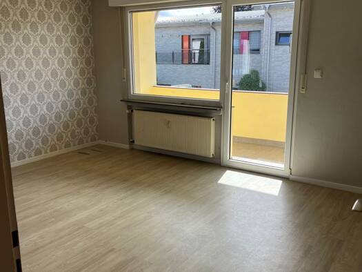 Wohnung zur Miete 1.300 € 1 Zimmer 115 m² Geschoss 1/2 frei ab 15.09.2026 Kärlich Mülheim-Kärlich 56218
