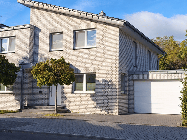 Einfamilienhaus zur Miete 1.600 € 5 Zimmer 185 m² 400 m² Grundstück frei ab 01.01.2027 Dr.-Zahn-Straße 7 Kernstadt Lippstadt 59555