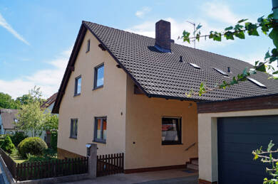 Mehrfamilienhaus zum Kauf 799.000 € 8 Zimmer 254 m² 813 m² Grundstück Roßtal Roßtal 90574