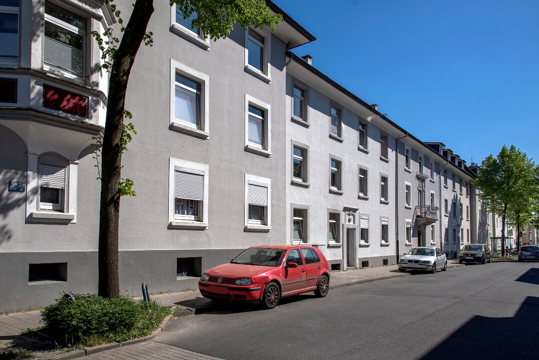 Wohnung zur Miete 425 € 4 Zimmer 70,5 m²<br/>Wohnfläche 3.<br/>Geschoss 01.01.2025<br/>Verfügbarkeit Honsberger Straße 95 Honsberg Remscheid 42857