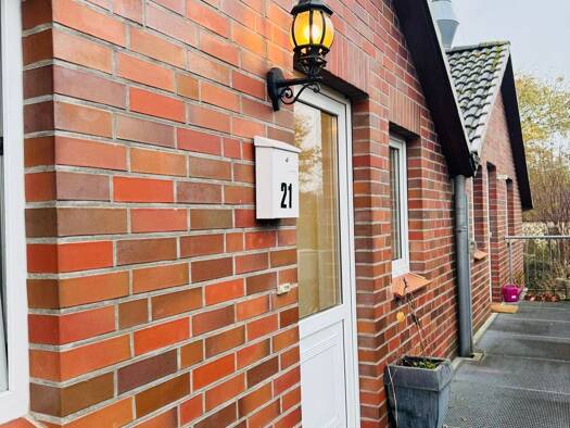 Wohnung zur Miete 950 € 2,5 Zimmer 82 m² Geschoss 1/1 frei ab 01.01.2026 Elmshorn 25337