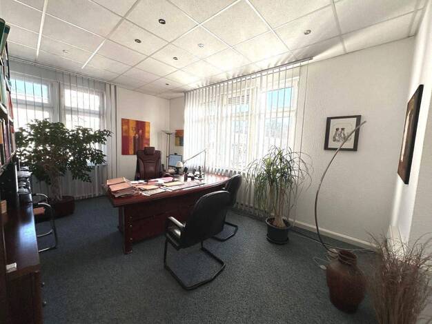 Bürofläche zur Miete 1.287 € 7 Zimmer 150 m² Bürofläche Letmathe Iserlohn 58642
