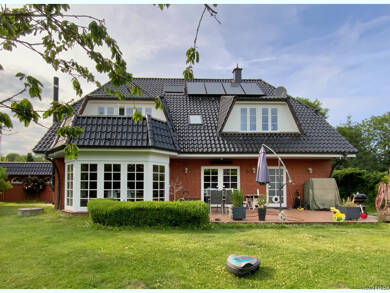 Einfamilienhaus zum Kauf 599.000 € 7 Zimmer 258 m² 1.025 m² Grundstück Ostenfeld (Husum) 25872