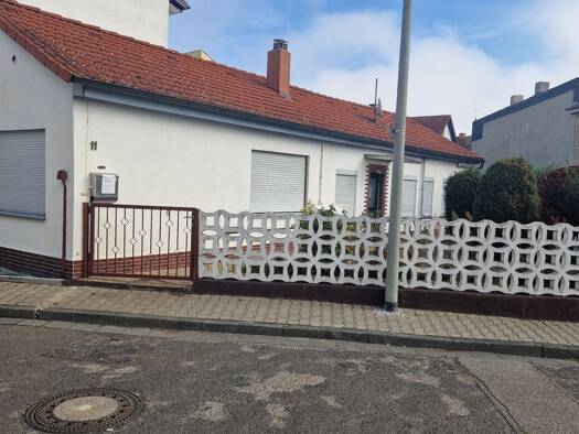 Einfamilienhaus zum Kauf 162.000 € 5 Zimmer 94 m² 340 m² Grundstück frei ab sofort Weisenheim am Sand 67256