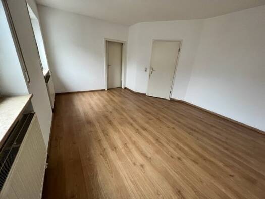 Wohnung zur Miete 355 € 3 Zimmer 71 m² frei ab 01.05.2026 An der Feuerwache 8 Bad Liebenwerda 04924