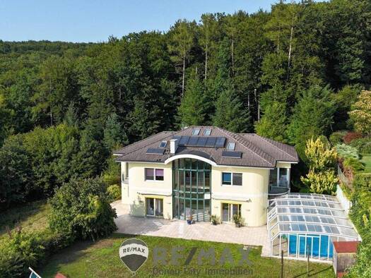 Einfamilienhaus zum Kauf 1.300.000 € 8 Zimmer 375 m² 9.567 m² Grundstück Gablitz 3003