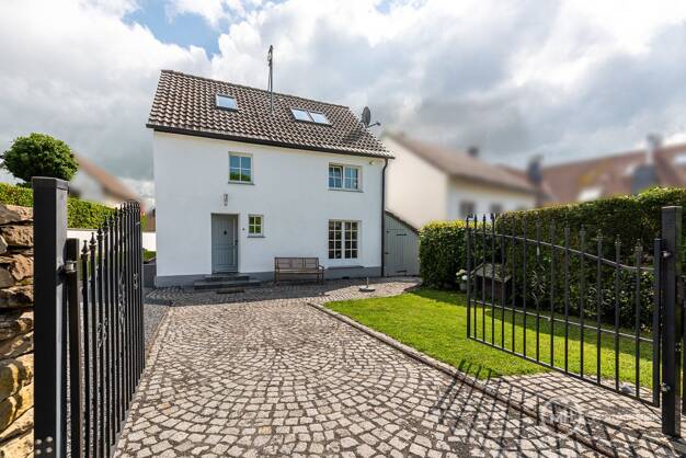 Einfamilienhaus zum Kauf 400.000 € 5 Zimmer 151 m² 461 m² Grundstück Birrenbachshöhe Much 53804