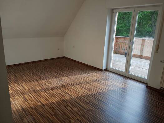 Wohnung zur Miete 700 € 1 Zimmer 95 m² Geschoss 1/2 frei ab sofort Maasen 27249