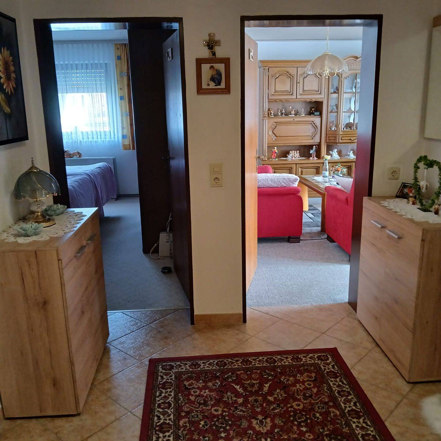 Immobilie in Arzberg - Freistehendes Wohnhaus in Arzberg - Ortsteil Röthenbach! - Bild 1