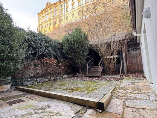 Haus zur Miete 2.200 € 13 Zimmer 373,4 m² 252 m² Grundstück Melk 3390