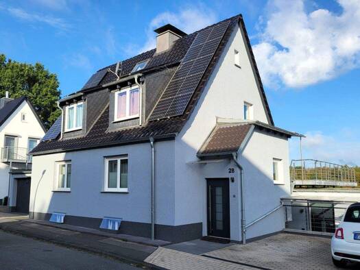 Einfamilienhaus zur Miete 2.000 € 6,5 Zimmer 120 m² 90 m² Grundstück frei ab 01.12.2026 Volmarstein Wetter (Ruhr) 58300
