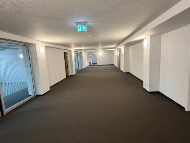Bürofläche zur Miete 760 m² Bürofläche teilbar ab 760 m² Innenstadt Innenstadt 38100