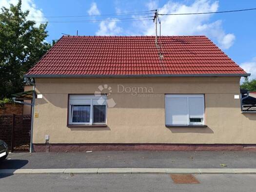 Haus zum Kauf 124.500 € 2 Zimmer 90 m² Jug II, Osijek Tenja