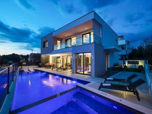 Haus zum Kauf 1.430.000 € 4 Zimmer 291 m² Pakoštane