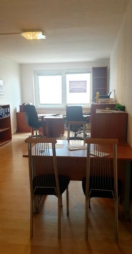 Bürofläche zur Miete provisionsfrei 140 € 1,5 Zimmer 30 m²<br/>Bürofläche ab 30 m²<br/>Teilbarkeit Hainbuchenring 10 Toitenwinkel Rostock 18147