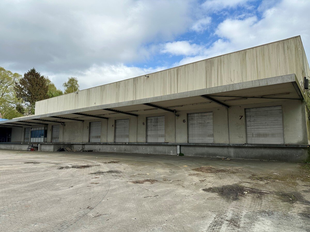 Lagerhalle zur Miete 1.600 € 2.100 m²<br/>Lagerfläche ab 400 m²<br/>Teilbarkeit Hassee Bezirk 4 Kiel 24113